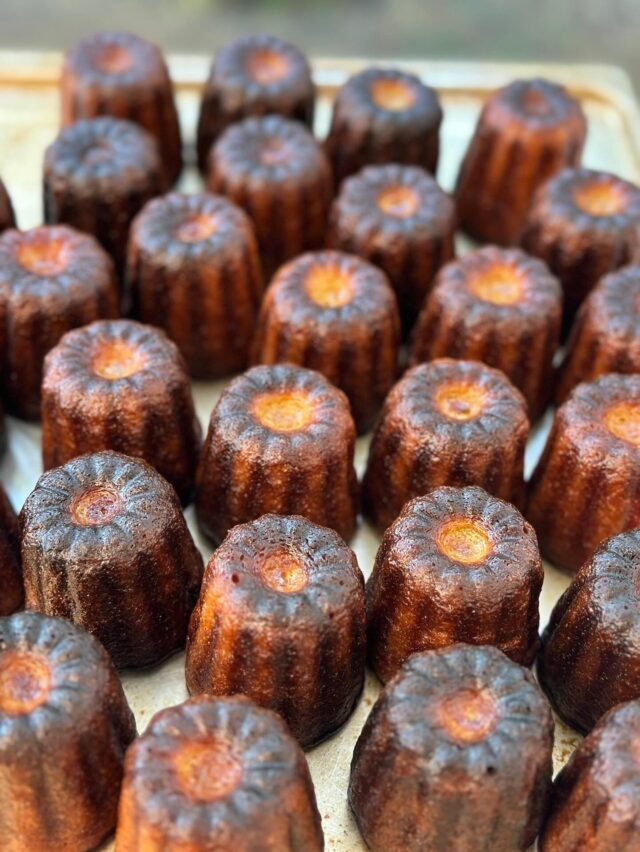 .
Gluten-free Veganカヌレ焼きあがりました。
小麦・乳・卵を使わず、素材の力だけで生まれる優しい甘さと、香ばしいカリッと食感。
焼きたてのカヌレをどうぞ。
今日も16時までお待ちしております！
-——————————
10:00-16:00 定休日(日)
〒115-8650 東京都北区赤羽台1丁目7-11 HELSPO HUB-3
＊東洋大学赤羽台キャンパス内にありますが一般の方もご利用いただけます
＊お席のご予約は承っておりません
＊店内のお席はご自由にお使いいただけます
-——————————
#fetelemarche #フェットルマルシェ#赤羽ランチ#北区ランチ#赤羽カフェ#北区カフェ#ベジタリアン#プラントベース#ヴィーガン#グルテンフリー#米粉スイーツ #動物性不使用 #卵乳小麦粉不使用