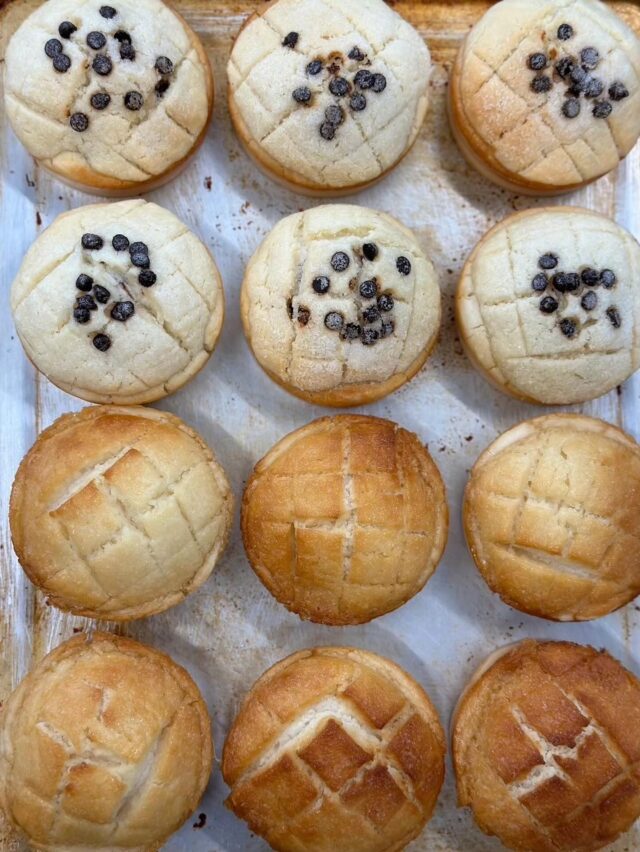 .
焼きたて米粉パンがそろいました。
・チョコチップメロンパン 
・メープルメロンパン 
・コーンパン
・一斤パン
毎週土曜日の楽しみとして、足を運んでくださる方も多いです。☺️🍞
米粉ならではのやさしい食感と香ばしさを、ぜひお楽しみください。
ランチもたくさん仕込んでます！
ご来店お待ちしております。🍂
-——————————
10:00-16:00 定休日(日)
〒115-8650 東京都北区赤羽台1丁目7-11 HELSPO HUB-3
＊東洋大学赤羽台キャンパス内にありますが一般の方もご利用いただけます
＊お席のご予約は承っておりません
＊店内のお席はご自由にお使いいただけます
-——————————
#fetelemarche #フェットルマルシェ#赤羽ランチ#北区ランチ#赤羽カフェ#北区カフェ#ベジタリアン#プラントベース#ヴィーガン#グルテンフリー#米粉スイーツ #動物性不使用 #卵乳小麦粉不使用